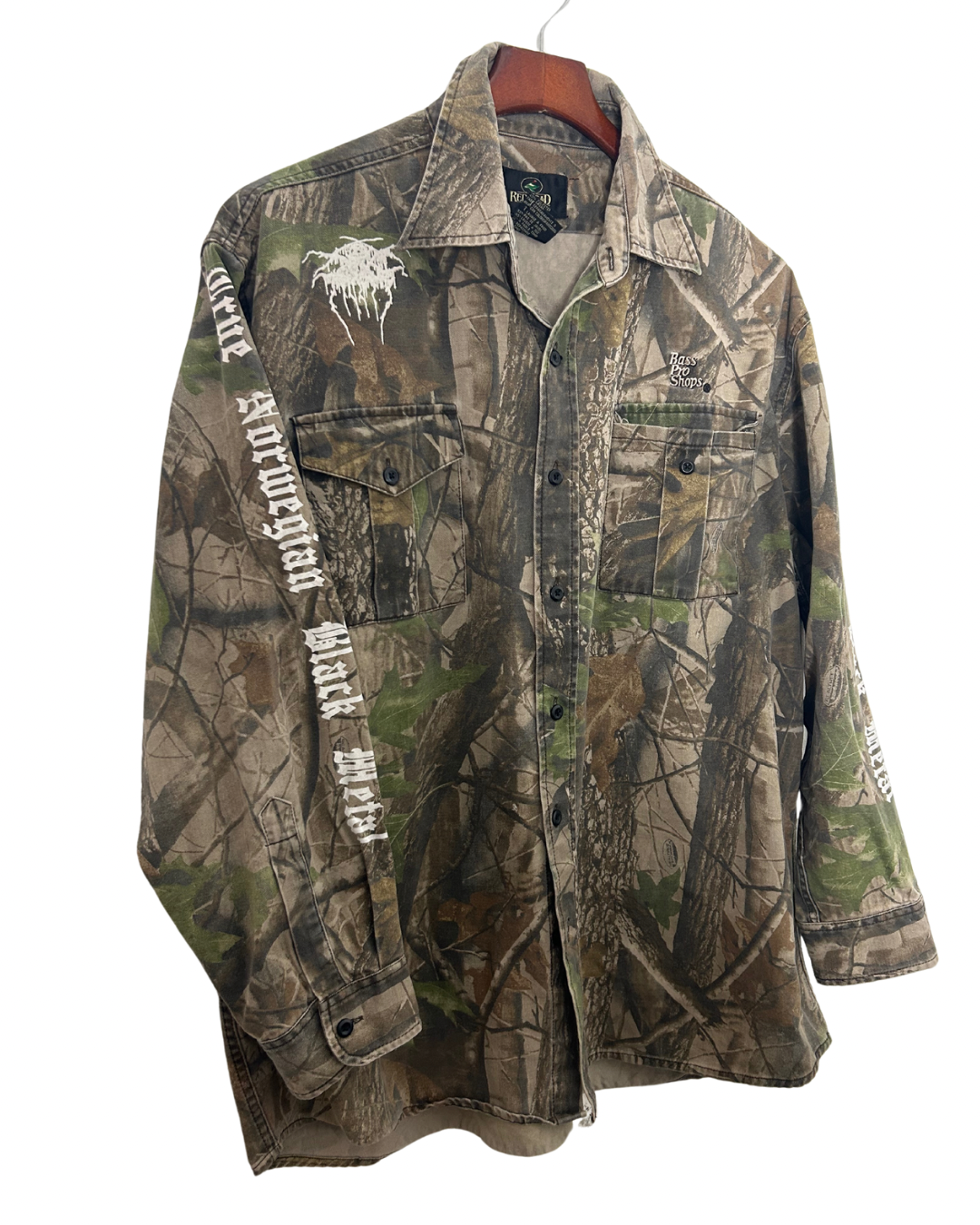 V4. Button Up Camo Dark Throne